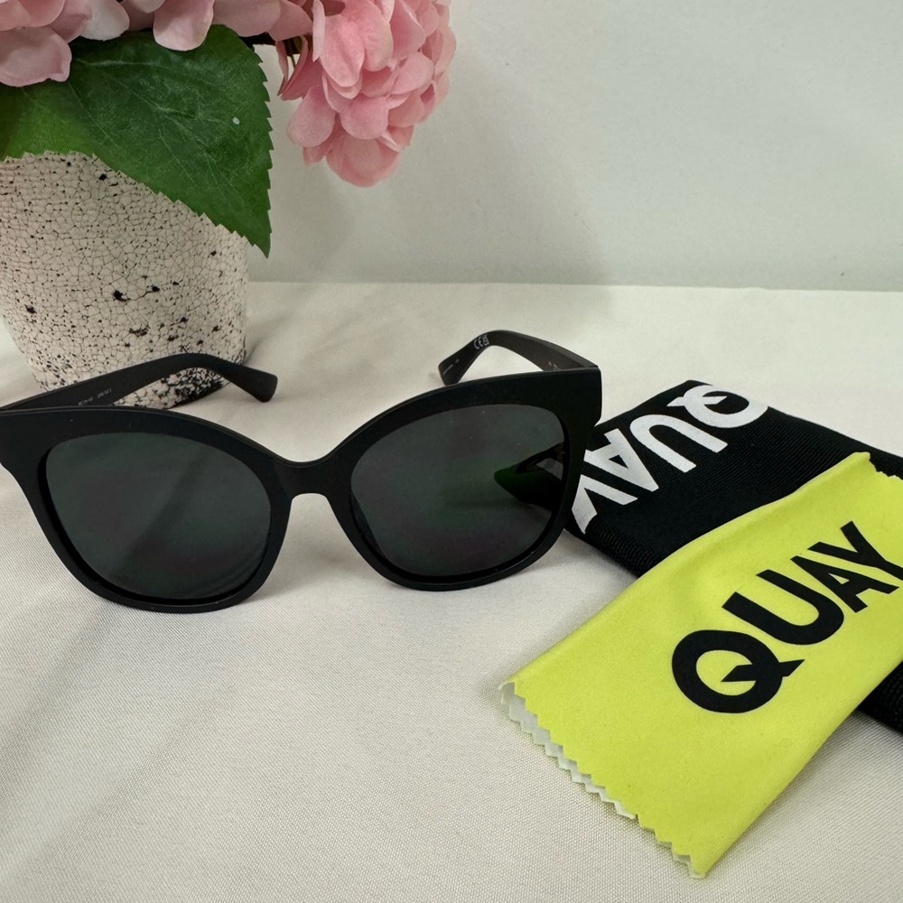 Quay Australia Black Square Sunglasses
